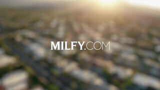 MILFY - Dana Vespoli fiatalabb palival kúrel
