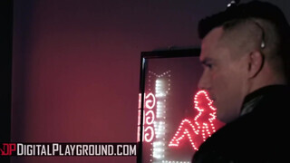 Digital Playground - Kali Roses a kitetovált táncos bige