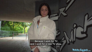 Public Agent - Charlotte Lapiedra a izgató latin szuka