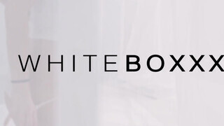WHITEBOXXX - Nelly Kent és Alissia édeshármasban közösülnek