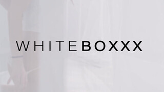 WhiteBoxxx - Oxana Chic vaginája meghágva