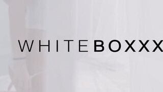 WhiteBoxxx - Silvia Dellai és Erika Bellucci édeshármasban hancuroznak