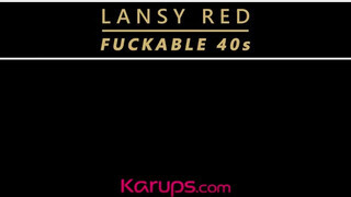 Lansy Red a bűbájos 40 éves milf
