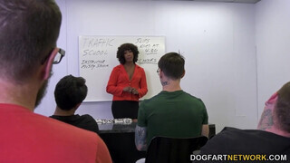 Misty Stone 10 pasast szop le