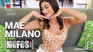 MOFOS - Mae Milano cuncija megbaszva derekasan