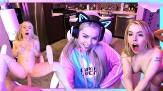 Haley Spades a szenvedélyes gamer pipi