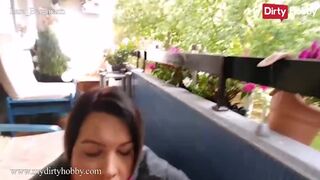 Lara Bergmann forró baletli orálozása meghágva termetes faszal